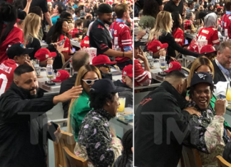 Бейонсе и Джей Зи не встали во время исполнения гимна США