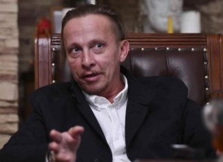 Охлобыстин объяснил свое появление на пасхальной службе