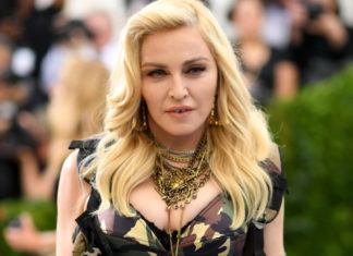 Мадонна заявила, что переболела COVID-19 в Париже