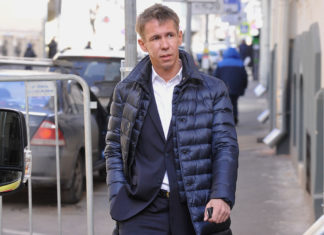 Панин устроил скандал на похоронах Кокшенова