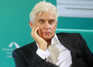 Тиньков готовится к пересадке костного мозга