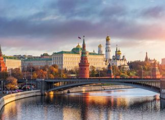 Москва отменяет режим самоизоляции