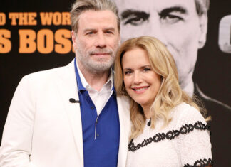 Жена Джона Траволты умерла от рака