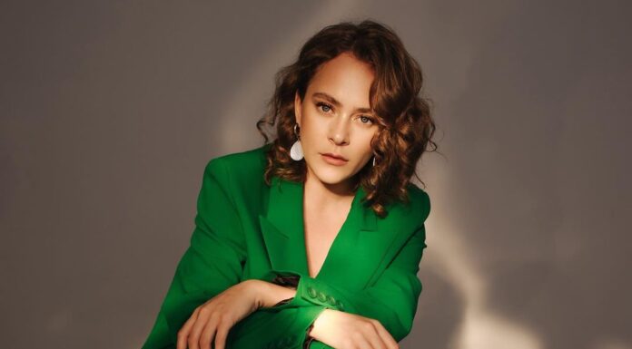 Аглая Тарасова отрицает связь с Блиновской: у меня была истерика