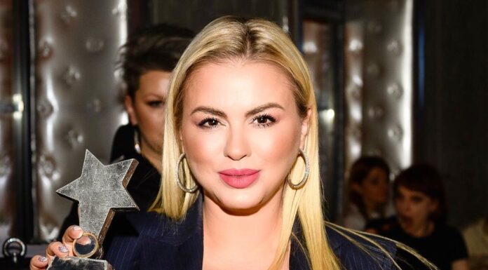 Семенович призналась, что сделала липосакцию