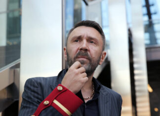 Богомолов – Шнурову из-за конфликта с Собчак: Лицо обретает признаки дегенерации