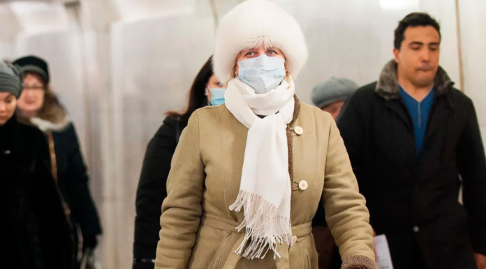 В Москве запрещают мероприятия численностью более 50 человек