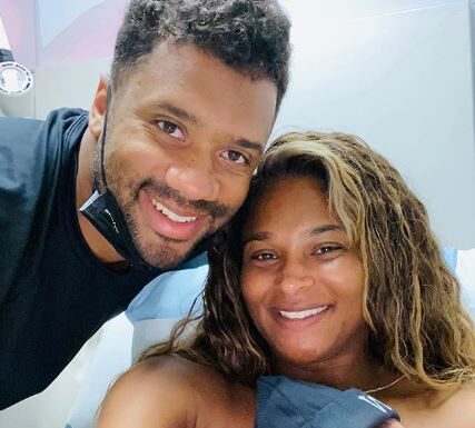 Сиара стала мамой в третий раз